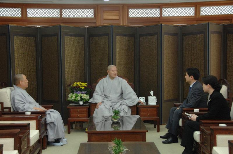 2010.05.12_지상욱 서울시장 후보 예방 (9)
